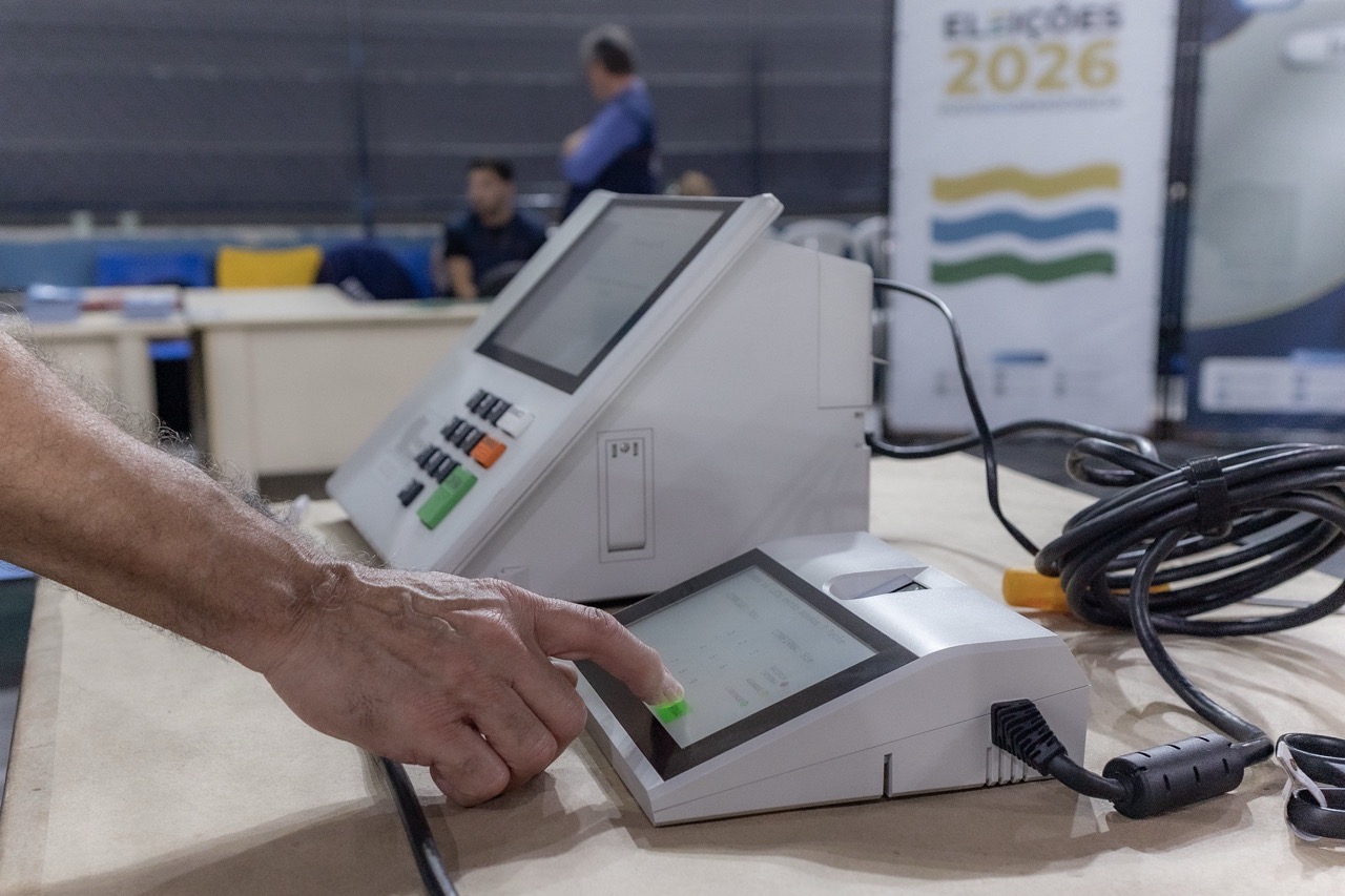 Primeiro turno acontece neste domingo, das 8h às 17h (Foto: Divulgação/Justiça Eleitoral)